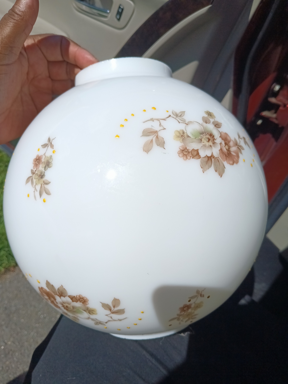 Classic Floral White Glass Lamp Shade - Unbranded